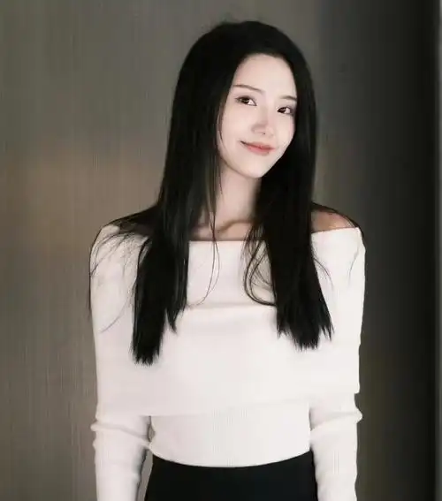 出道就在《秘果》演校花,《承欢记》成杨紫,许凯助