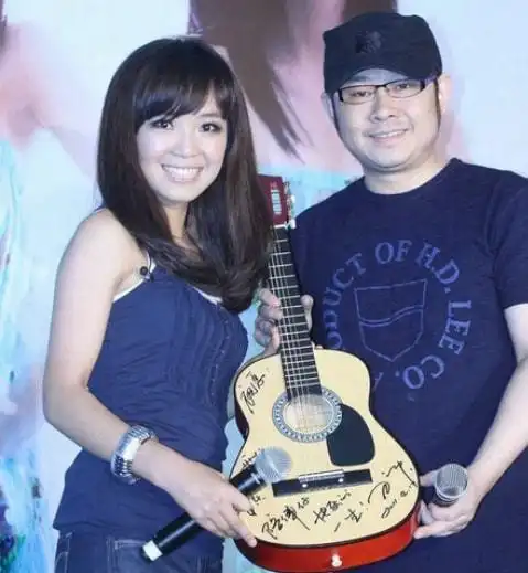 羌族歌手云朵18岁师从刀郎学成后5上春晚和师父情同父女