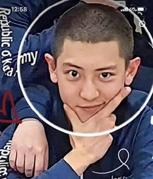 exo朴灿烈部队集体照公开帅哥寸头都这么帅一定要平安归来