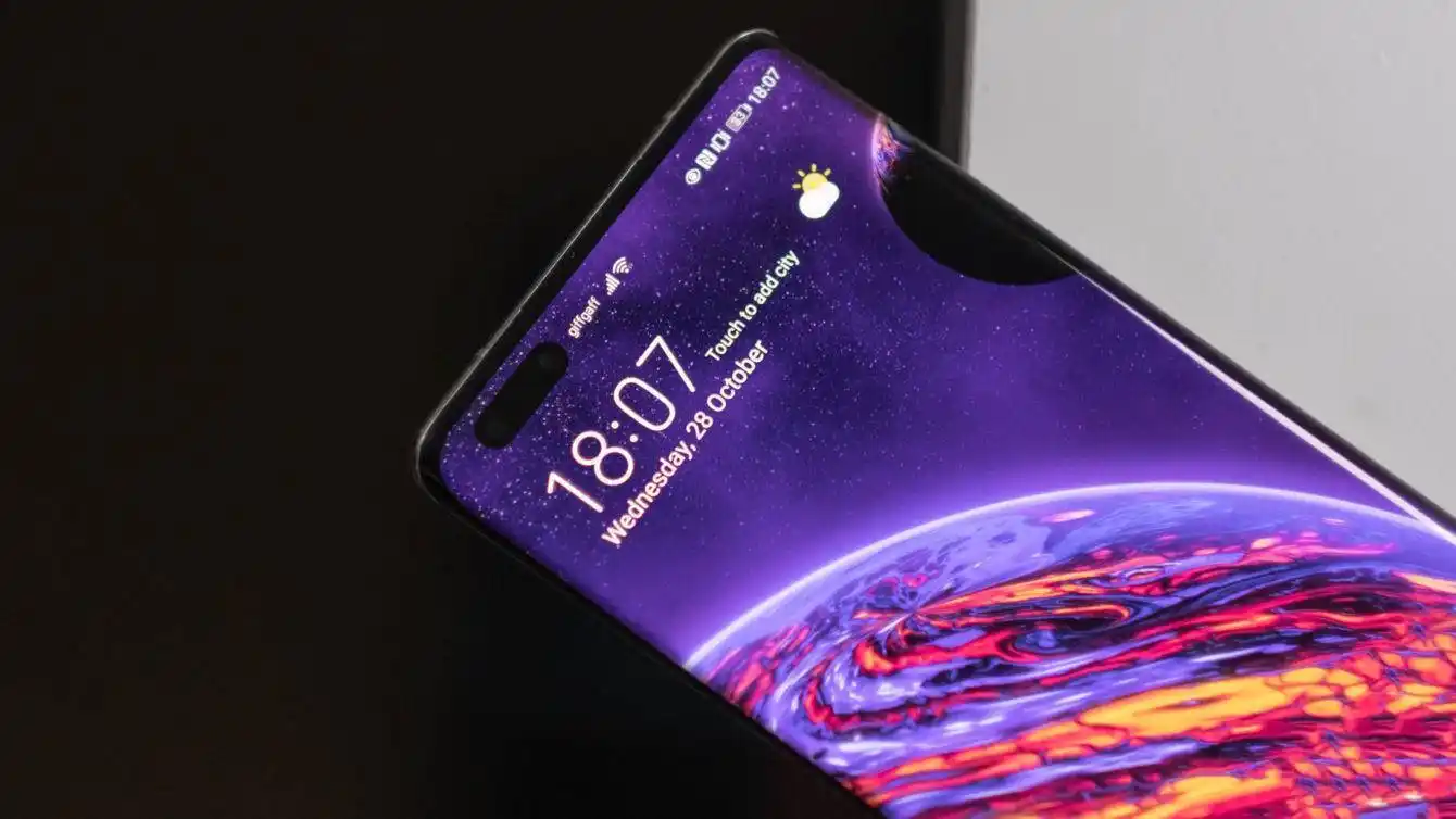 性能华为mate 40 pro屏幕的色彩显示默认为"标准"模式,该模式倾向于暖