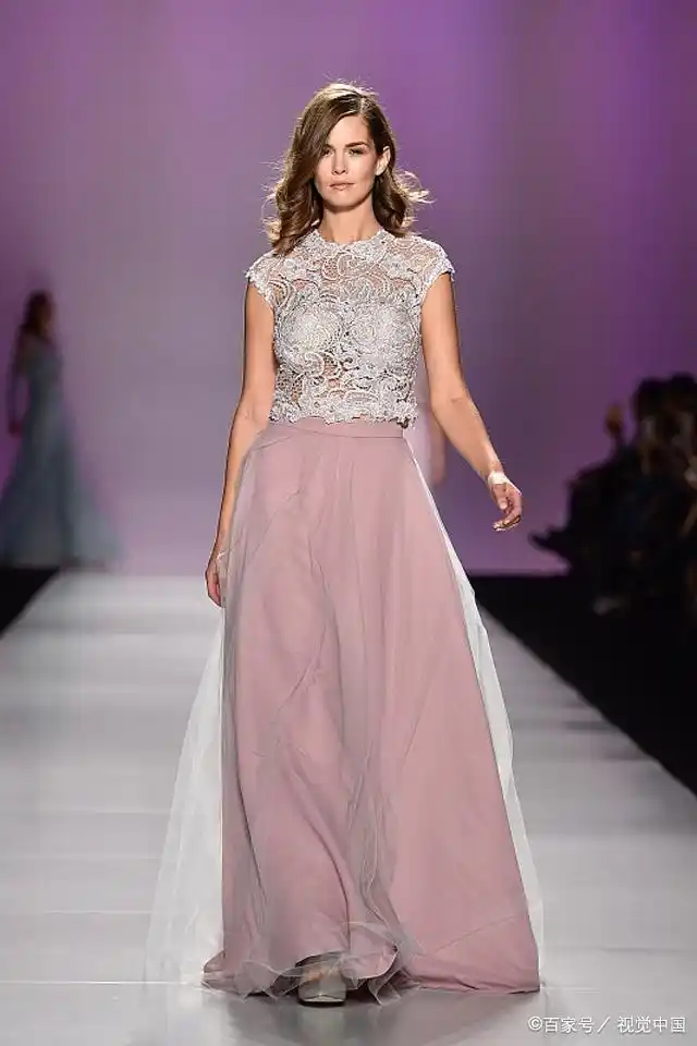 时装周:奢华内敛著称的秀场穿搭,教你轻松穿出国际范儿