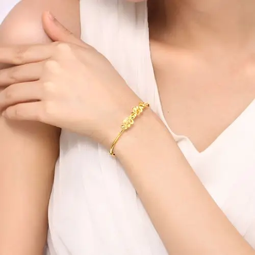 初春最流行女生戴这种手链,旺桃花还招财