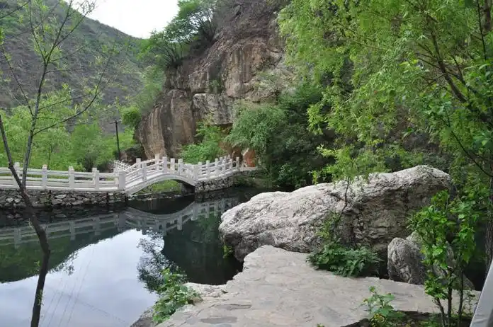 北京去怀柔响水湖景区36座中巴包车多少钱,去响水湖景区行车路线?