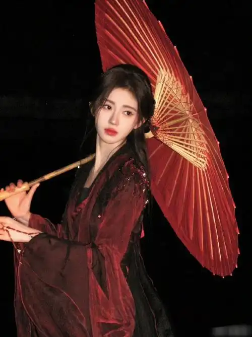 鞠婧祎舞台妆容是自己画的##鞠婧祎自己化妆