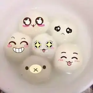 团团圆圆吃汤圆可爱的小汤圆