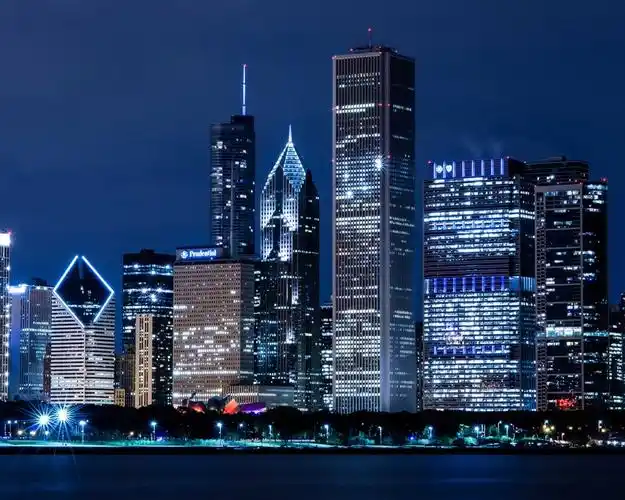 美国,伊利诺伊州,芝加哥,摩天大楼,城市夜景灯光 壁纸 - 1280x1024