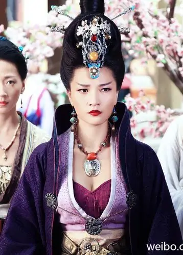 王艺曈 饰 沈飞云