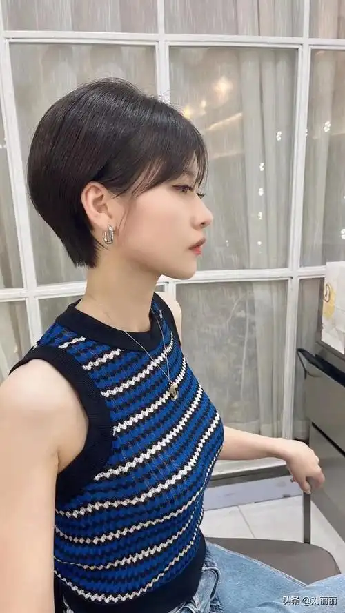 短发好看图片,短发好看图片明星(4种最火短发送给你)