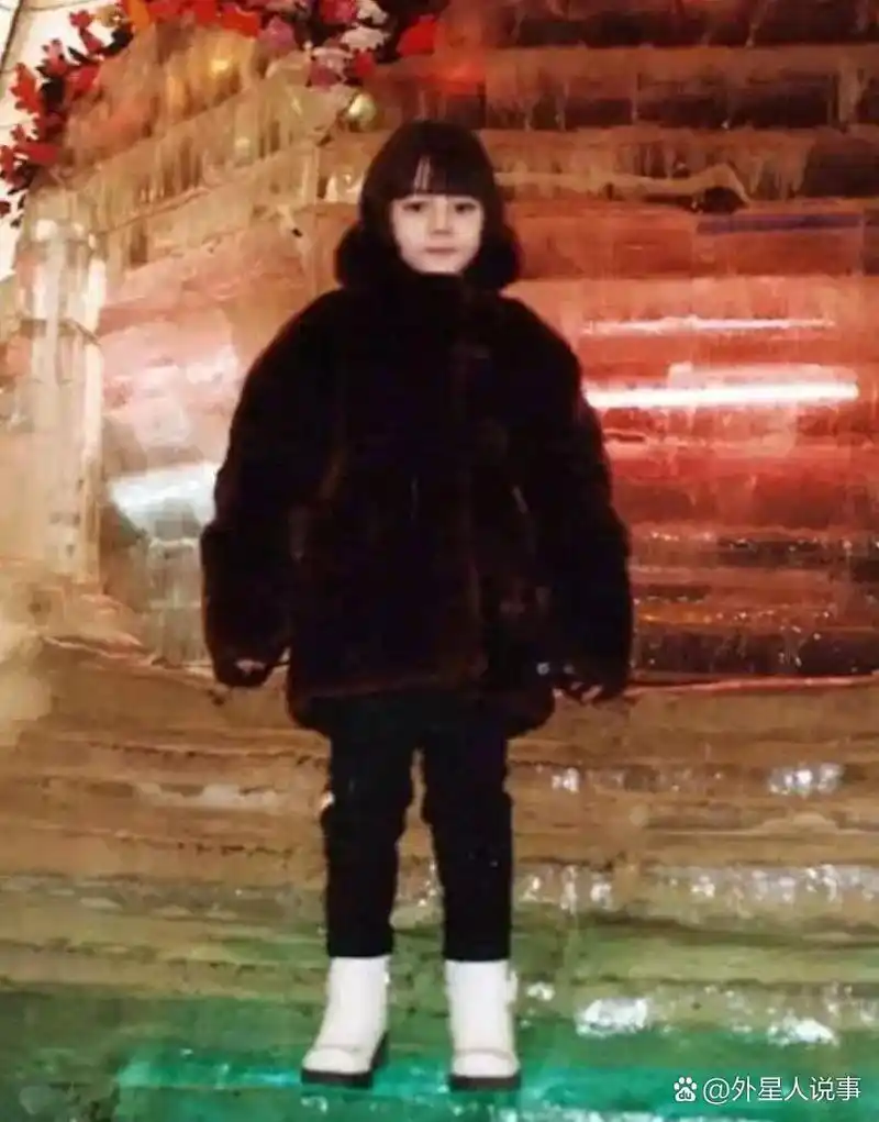 迪丽热巴小时候的照片!