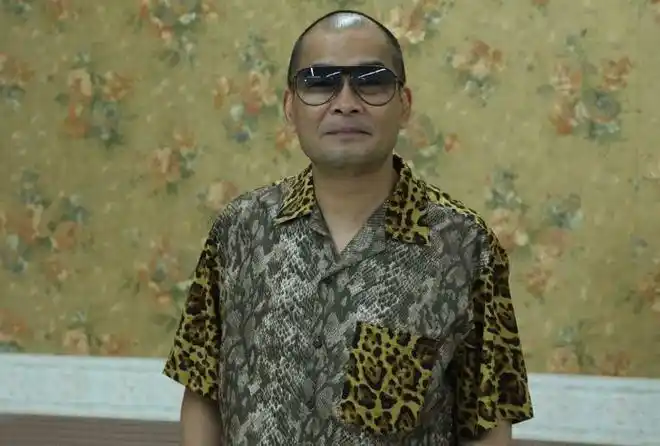 54岁港星葛民辉生意受重创已亏掉两套房处境艰难拒绝裁员减薪