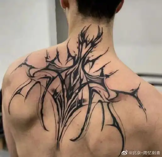 今日纹身图案分享后背纹身#纹身推荐##纹身分享##纹身设计
