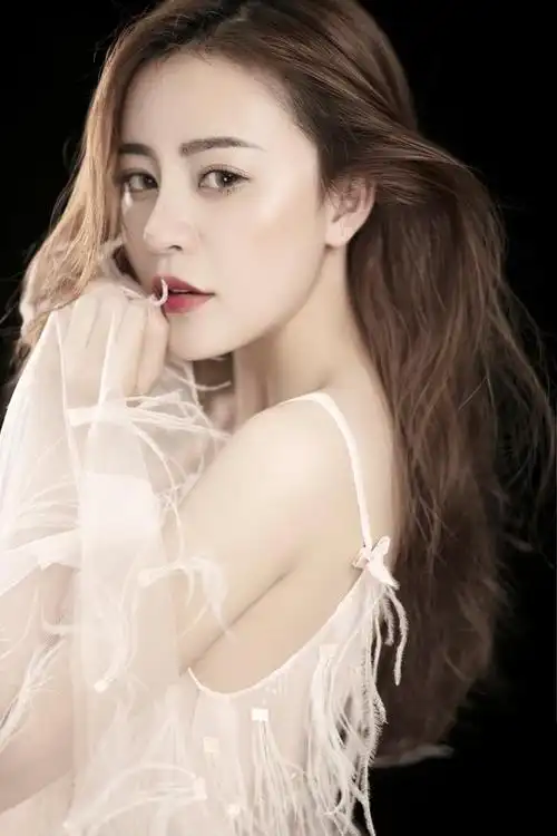 pop直播联盟人气主播推荐李可爱