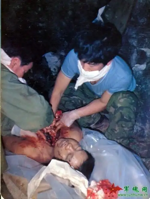 值得保存的中越战争照片