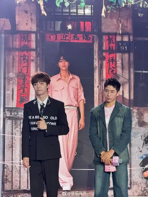 陈立农新专辑青春为名#第一次见陈立农,应该还是