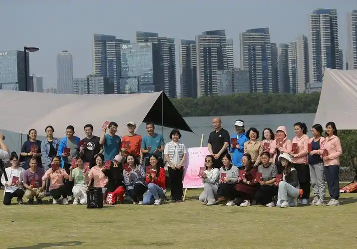 省康复中心工会开展庆三八妇女节暨春游团建活动