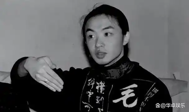 作为圈内的"传奇人物",金星的性别转变一直是人们热议的话题.