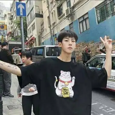 帅气男生真实照片一人多张超酷男头个性真人微信头像图片