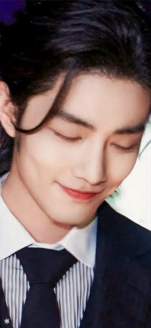 肖战黑西装十五宫格##肖战超话爆了##肖战从继承人到掌权人