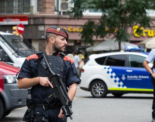 巴塞罗那恐袭案嫌犯被西班牙警方击毙了吗?