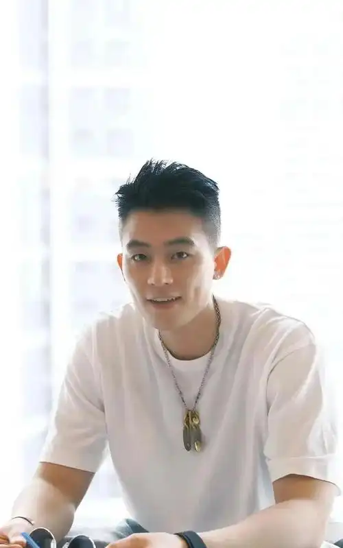 看完4集欧豪新剧,终于理解当年海清为什么那么做