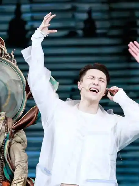 张艺兴受到召唤·敦煌##张艺兴此身分明了