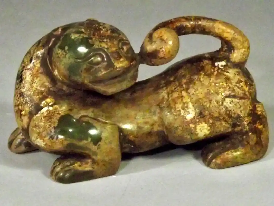 战国时期圆雕玉琥