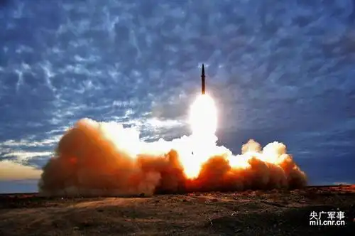 战争之神》的报道称,导弹部队和炮兵是中国人民解放军陆军的一个兵种