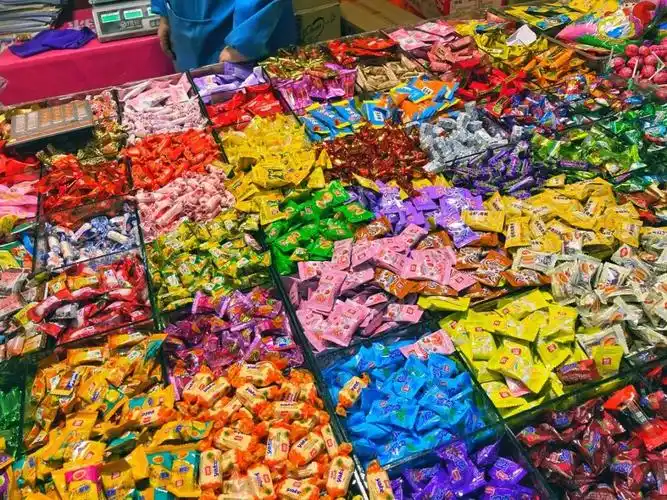 西安超大的零食批发市场啥都有巨便宜来逛记得扛麻袋