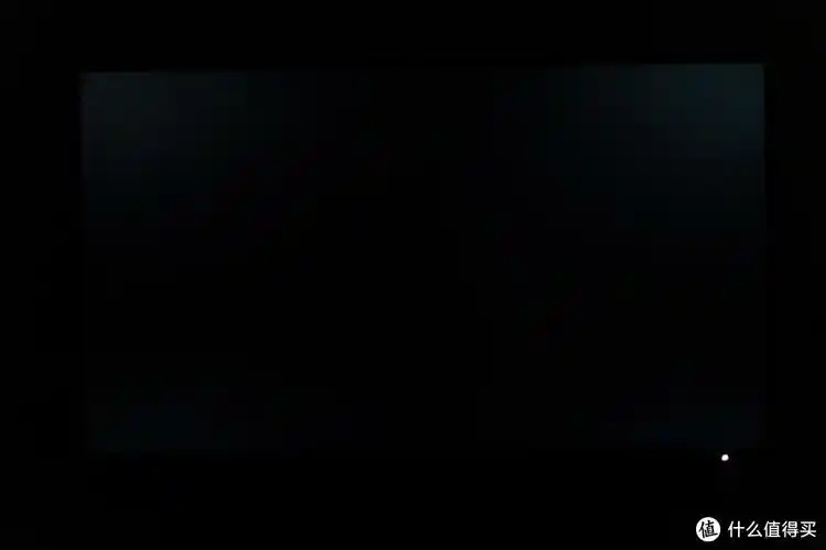 漏光ips通病不多提了,不过正常使用情况下纯黑确实不多,其他情况完全