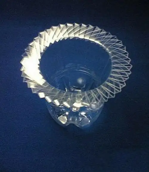 diy饮料瓶手工制作美丽花瓶