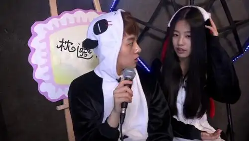 妖精还我爷爷葫芦娃张晓钰变行走的表情包