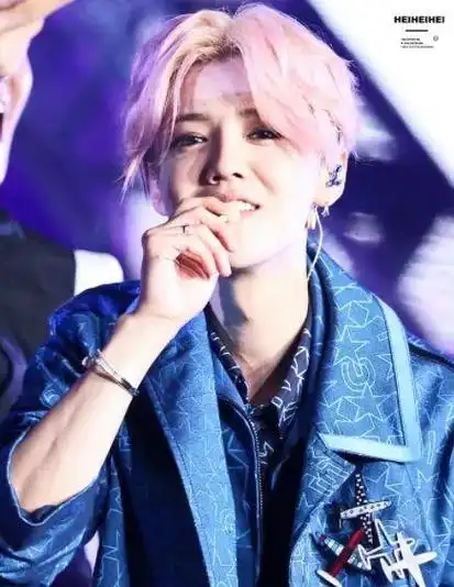 有种"整容"叫鹿晗谈恋爱,女友关晓彤变化不大,他却像换个人