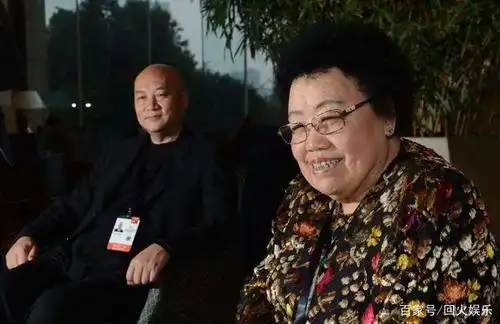 "唐僧"老婆捐款1000万,曾是中国女首富,老公比自己小11岁