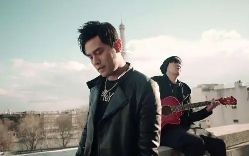 周杰伦《告白气球》播放量将破2亿《等你下课》《不该》已破亿!