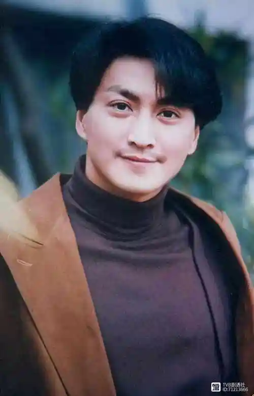 香港知名男星被质疑秃头,拍视频回应,曾与前女友有60岁结婚约定