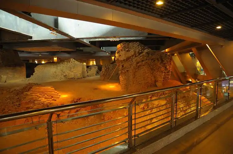 2013年最后一贴【雷峰塔】