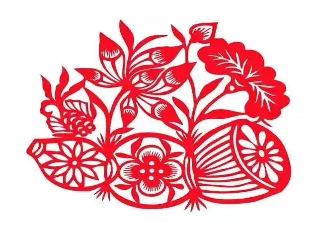 彩色剪纸形式和技法很多本期体验的为套色剪纸特点是色块极为鲜亮.