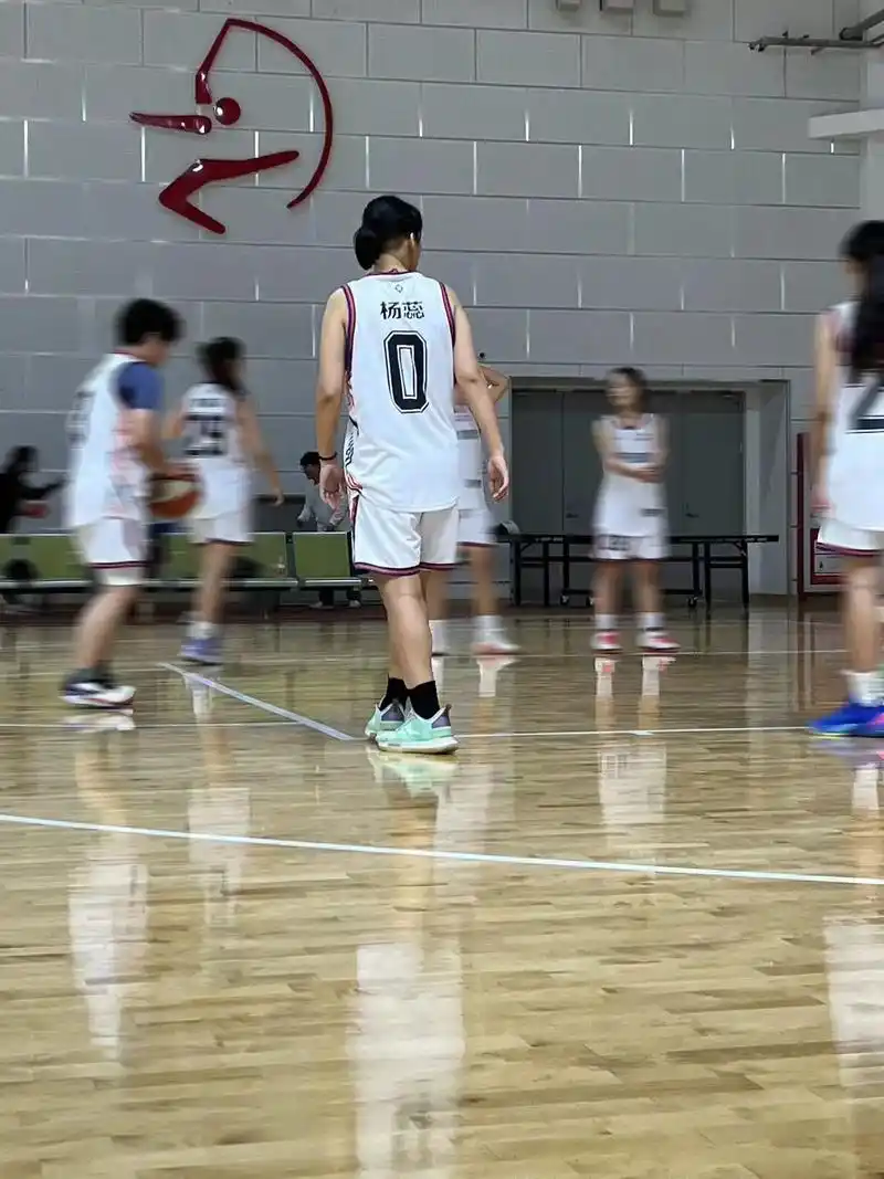 0号特工#赵睿 #身高2米 #教练我想打球 - 抖音