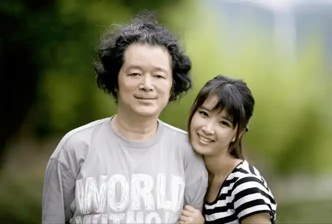 当红女星奚望:爱继父也爱生父,离婚最对不起年幼的女儿_茹萍_刘之冰