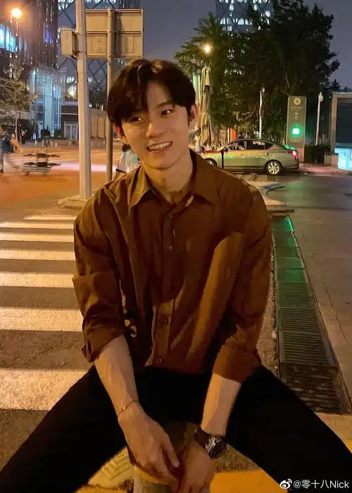 男一  男二 男三 男四 我个人觉得最合眼缘(生活照) 有点韩系 男五