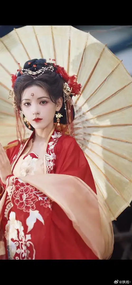 生而如诗##国风##摄影##国风大典##张予曦红衣古装美到我失语