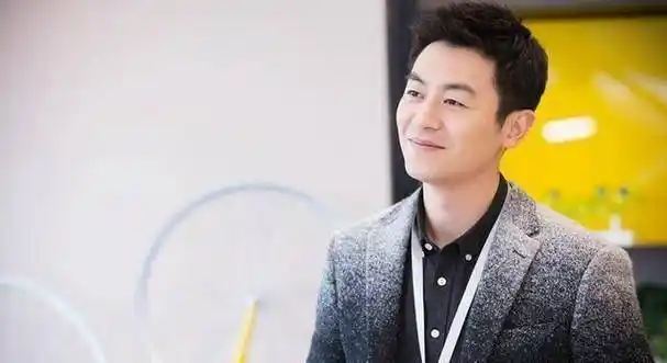 原创原创大明风华朱亚文锦衣卫演成厂公亲自翻牌评论网友被笑翻