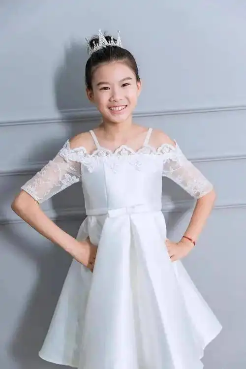 赤壁12岁女孩疑似被骗走 知情者请速联系_李晶晶