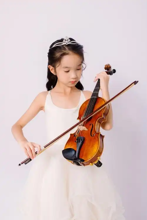 小提琴艺术照