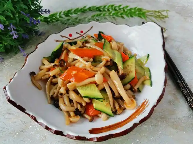 原创家常素菜小炒,清淡滑嫩味美,素炒也鲜味十足,做法简单容易学