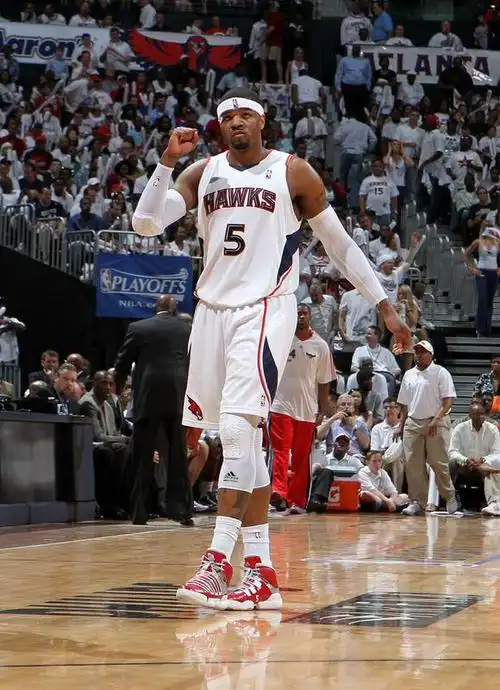 p>约什·史密斯(josh smith),1985年12月5日出生于美国 a href="#">