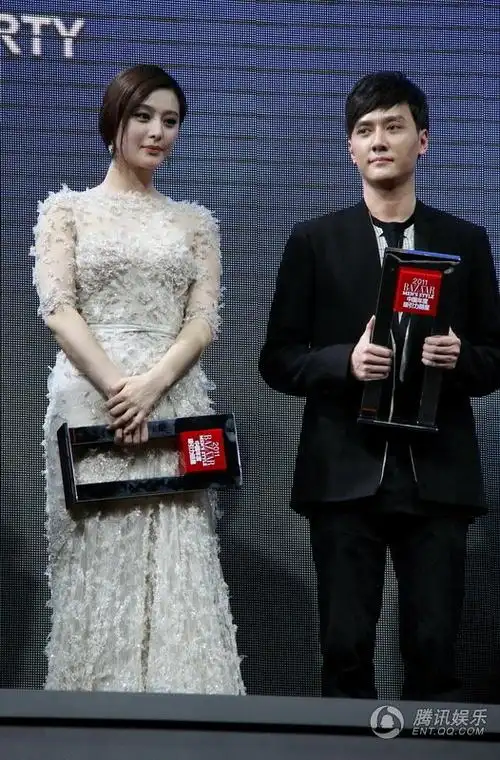 p>冯绍峰,原名冯威,1978年10月7日出生于上海市,中国内地男演员,毕业