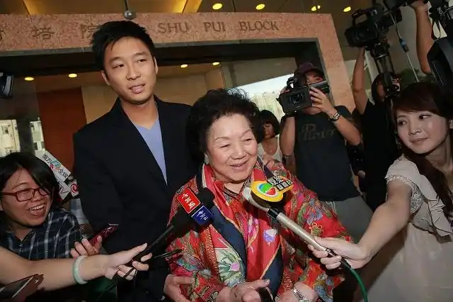 互动问答| 霍启山为什么当年不娶吴敏霞?