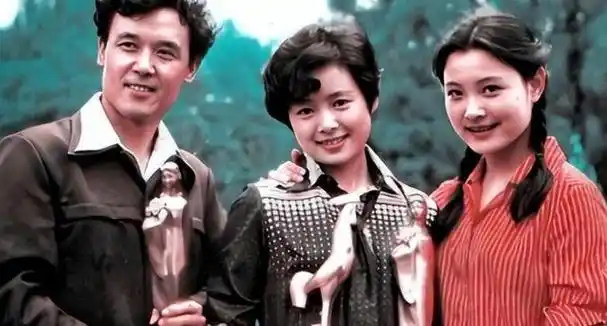 演员张瑜,66岁,一位无儿无女的离异女性.