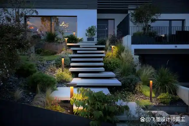 一步一景,给别墅装修加分不少,轻松多出个入户花园,别再死板的垒砌了